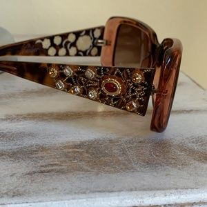 Judith Leiber Sunglasses